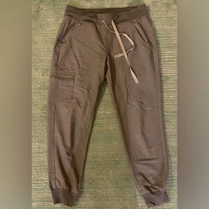 Figs Jogger Scrubs. Size Small Petite. Graphite.